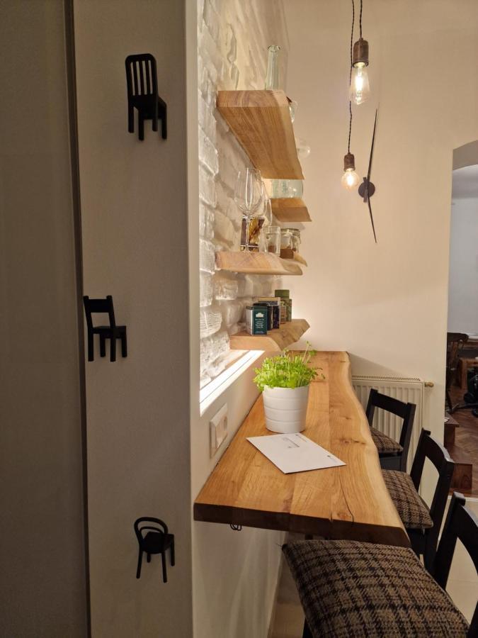 4 Seasons Apartment