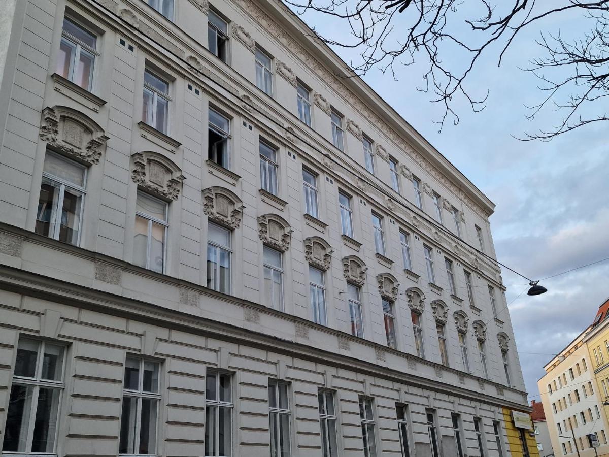 4 Seasons * Vienna